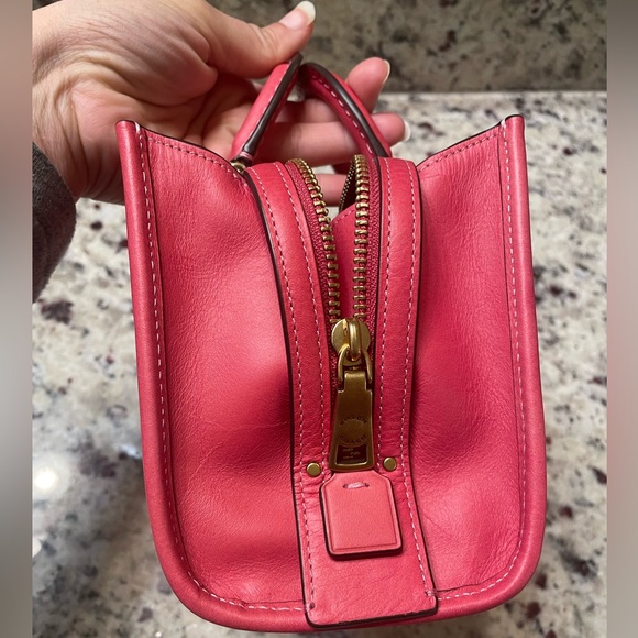 Coach Rogue 17 Original Natural Leather Bright Carmine NWT - Picture 6 of 12
